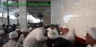 Habib Salim Bin Umar Bin Hafidz di Majelis Habib Ali Al Habsyi Kwitang